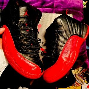 Used air Jordan bred 12s size 10 read post